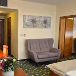 Hotel Primavera & Congress Centre 4*