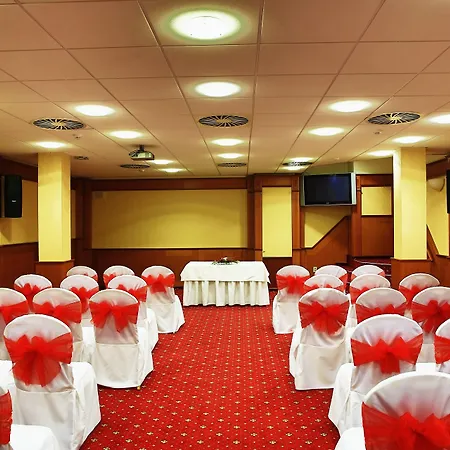 Primavera & Congress Centre Szálloda 4*