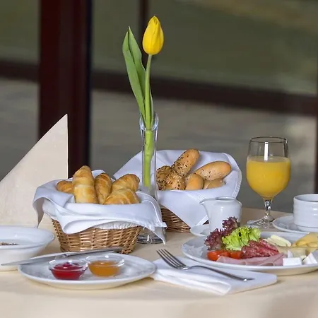 Ξενοδοχείο Primavera & Congress Centre