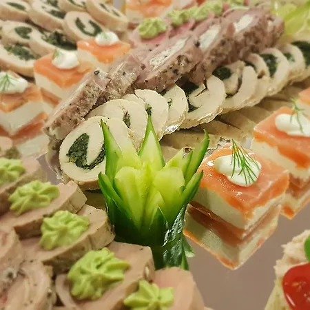 Primavera & Congress Centre 4* بلزن
