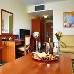 Primavera & Congress Centre 4*
