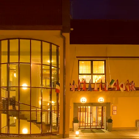 Primavera & Congress Centre Hotell