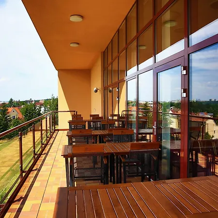 Hotel Primavera & Congress Centre 4*