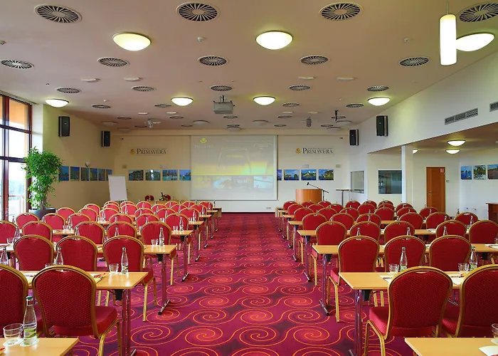 Primavera & Congress Centre Otel 4*