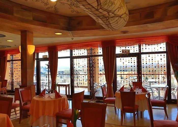 Otel Primavera & Congress Centre 4*